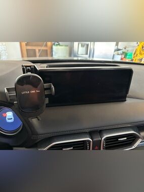 Mazda cX5 2024 phone mount
